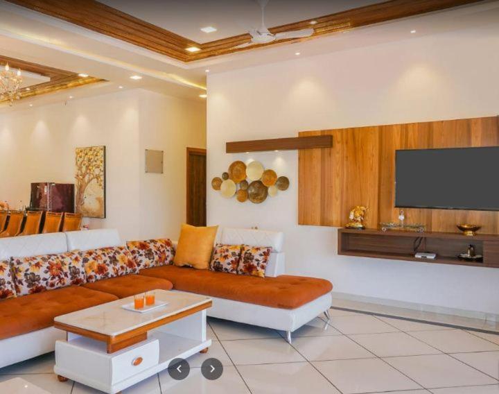 7Bhk Villa With Wonderful View And Good Food Лонавала Екстериор снимка